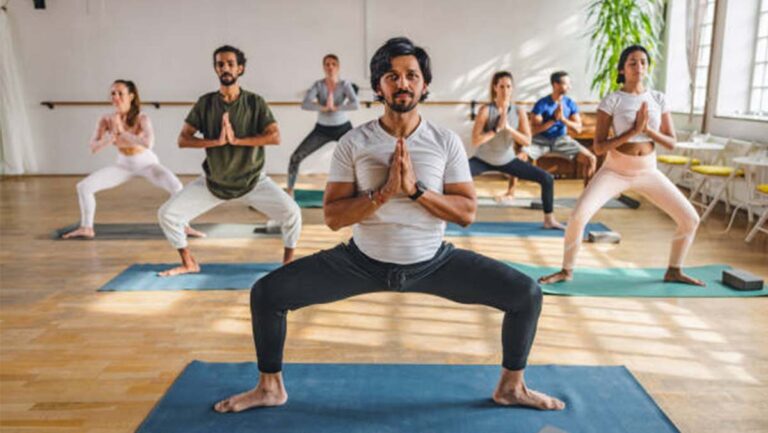 Why Working Professionals Choose a 5 Day Yoga Retreat in Rishikesh Why Working Professionals Choose a 5 Day Yoga Retreat in Rishikesh