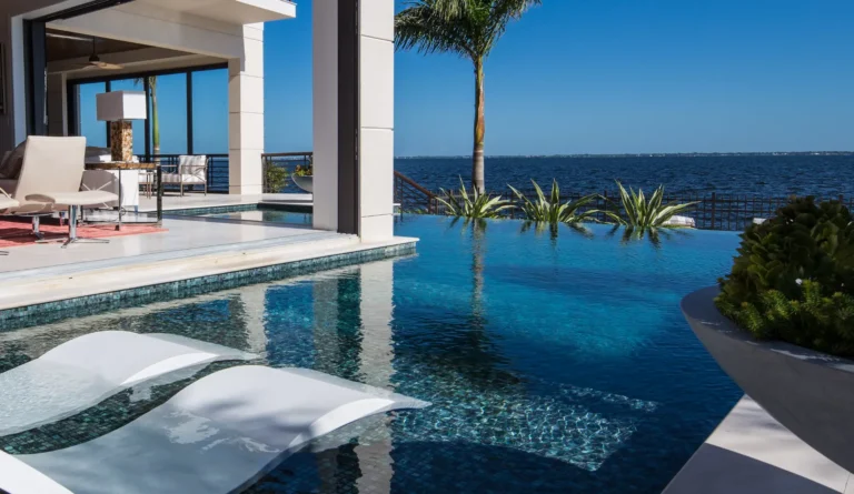 The Art of Coastal Remodeling: Balancing Luxury and Durability in Longboat Key