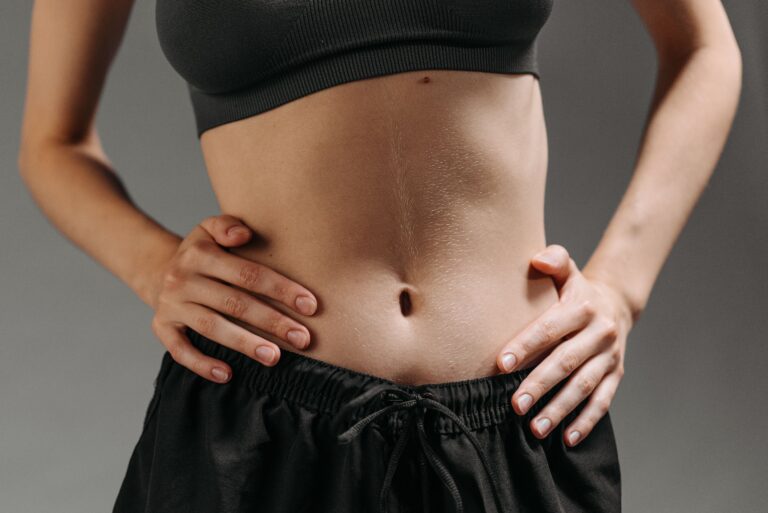 Why Does the Belly Button Look Weird After a Tummy Tuck – And How to Make it Look Better