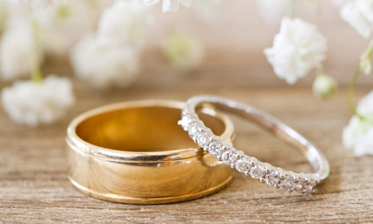 Your Guide to Finding Wedding Bands That Tell Your Story