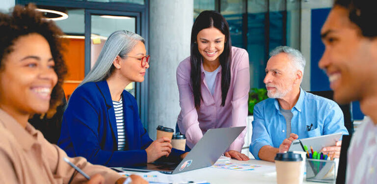 Why One-Size-Fits-All Awards Fail Diverse, Multigenerational Teams