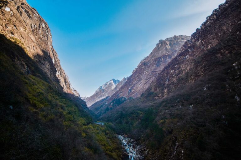 Manaslu Circuit Trek Difficulty: What to Expect