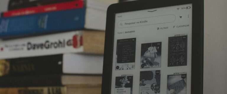 Trusted Online Profiles Help Readers Understand Public Stories