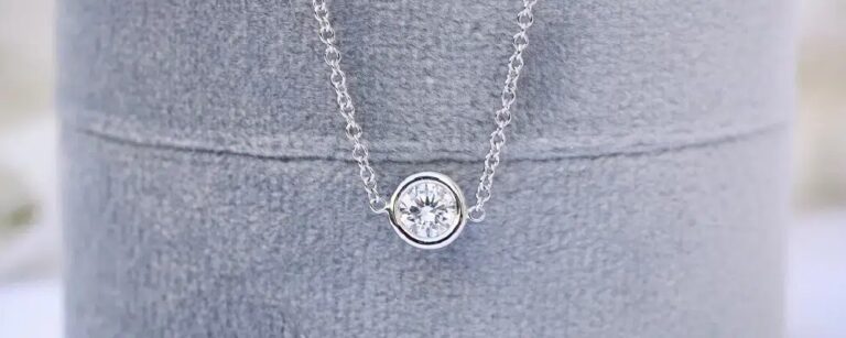Comparing the Best Bezel Set Diamond Necklaces on the Market