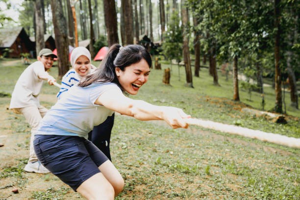 Creative Team Building Activities That Bring Employees Closer Together
