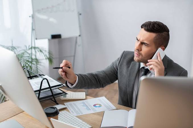 How Business Brokerages Work: A Plain-English Guide